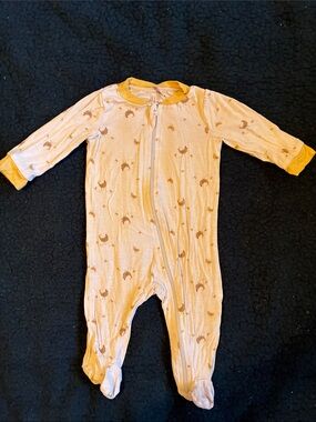 Milkberry with chicken print pajama